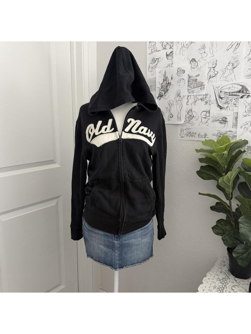 y2k Old Navy black zip up hoodie
